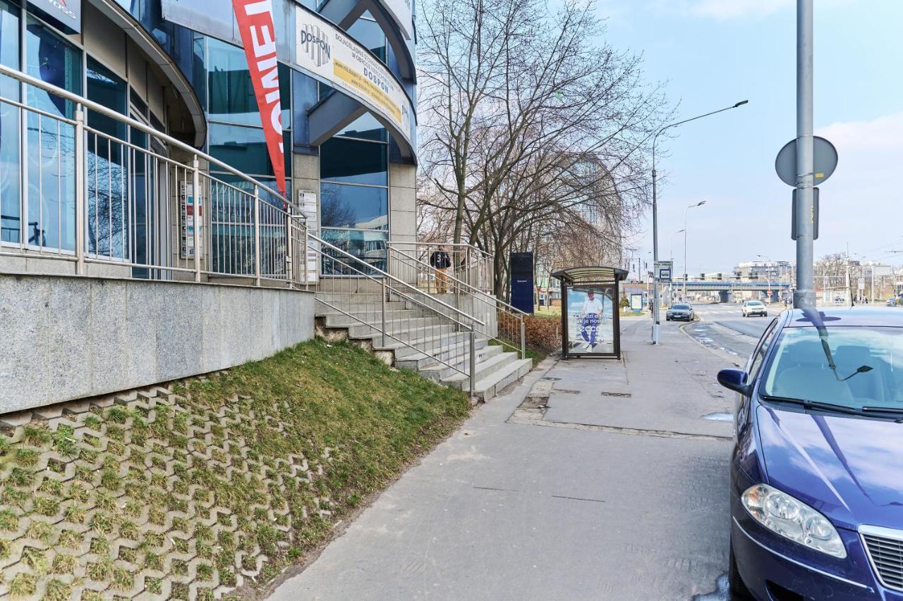 Apartments Wroclaw Legnicka By Noclegi Renters Bagian luar foto
