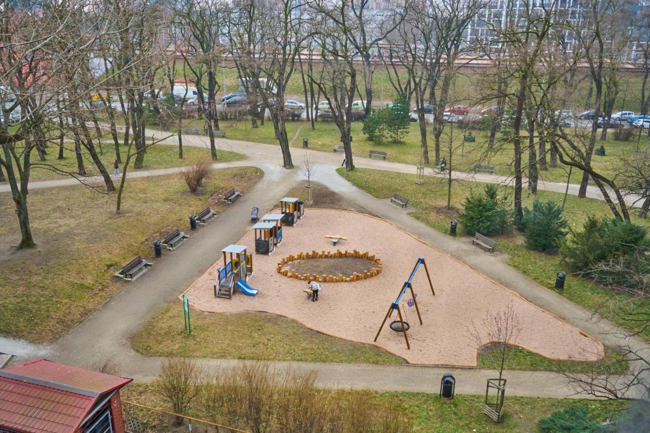 Apartments Wroclaw Legnicka By Noclegi Renters Bagian luar foto