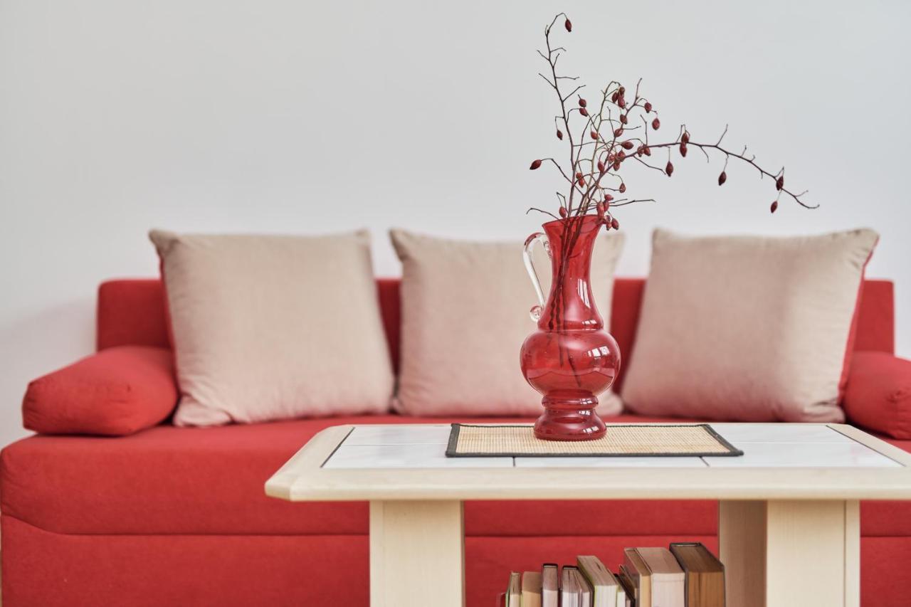 Apartments Wroclaw Legnicka By Noclegi Renters Bagian luar foto