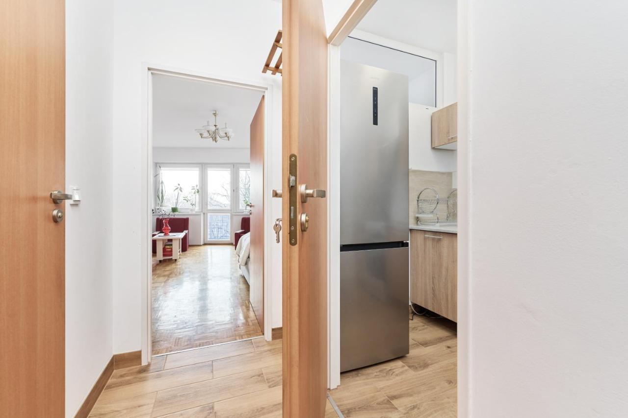 Apartments Wroclaw Legnicka By Noclegi Renters Bagian luar foto